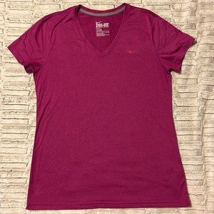 Nike • Women’s Shirt